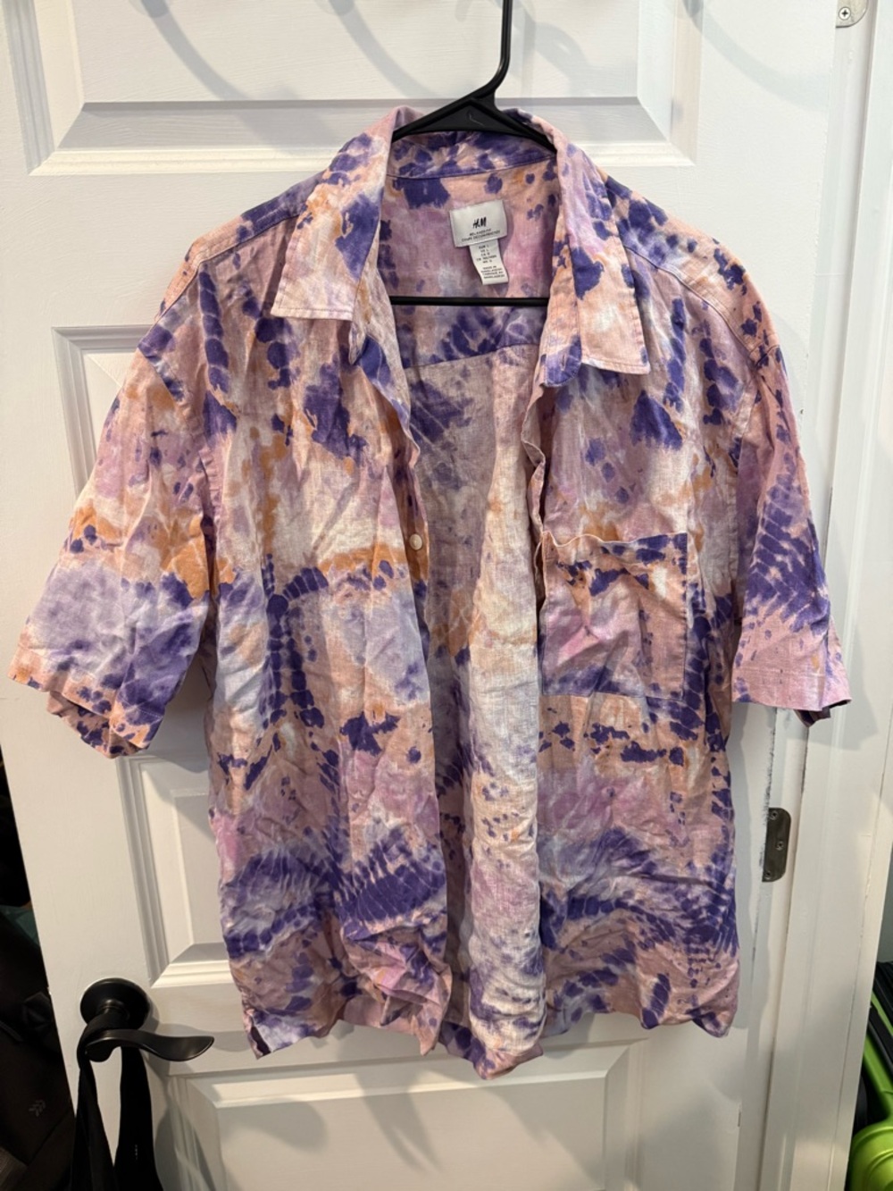H&M Men’s Purple and Peach Tie-Dye Short-Sleeve Button-Down Shirt
